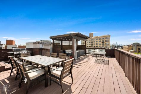 3325 North Lincoln Avenue Chicago IL 60657