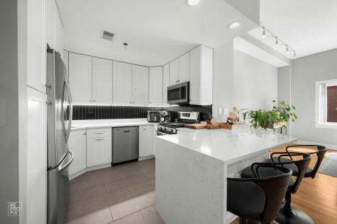 3325 North Lincoln Avenue Chicago IL 60657