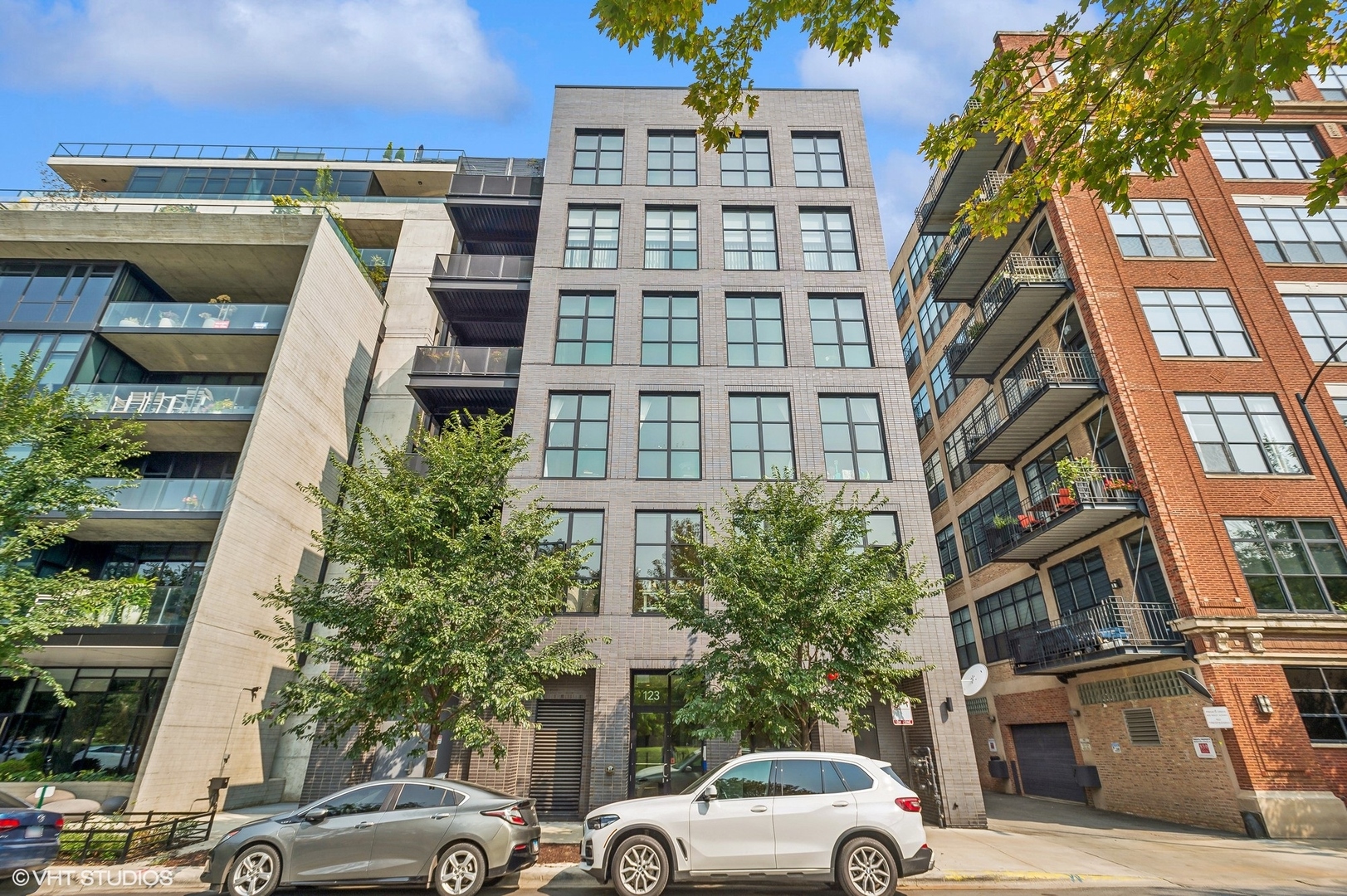 123 South Peoria Street Chicago IL 60607