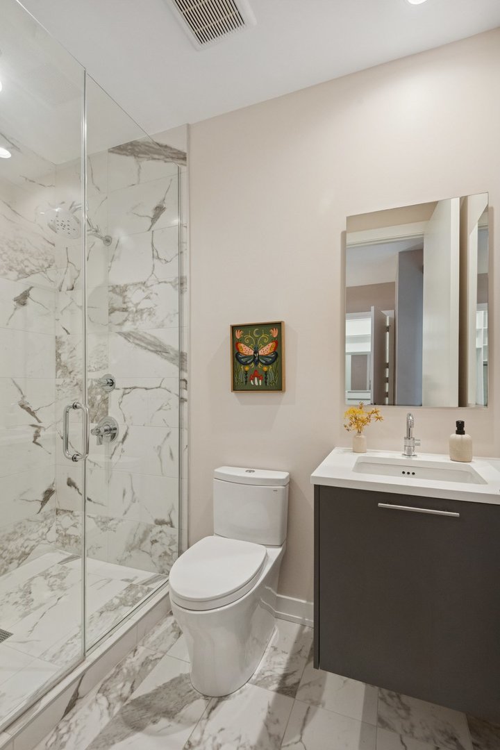 123 South Peoria Street Chicago IL 60607