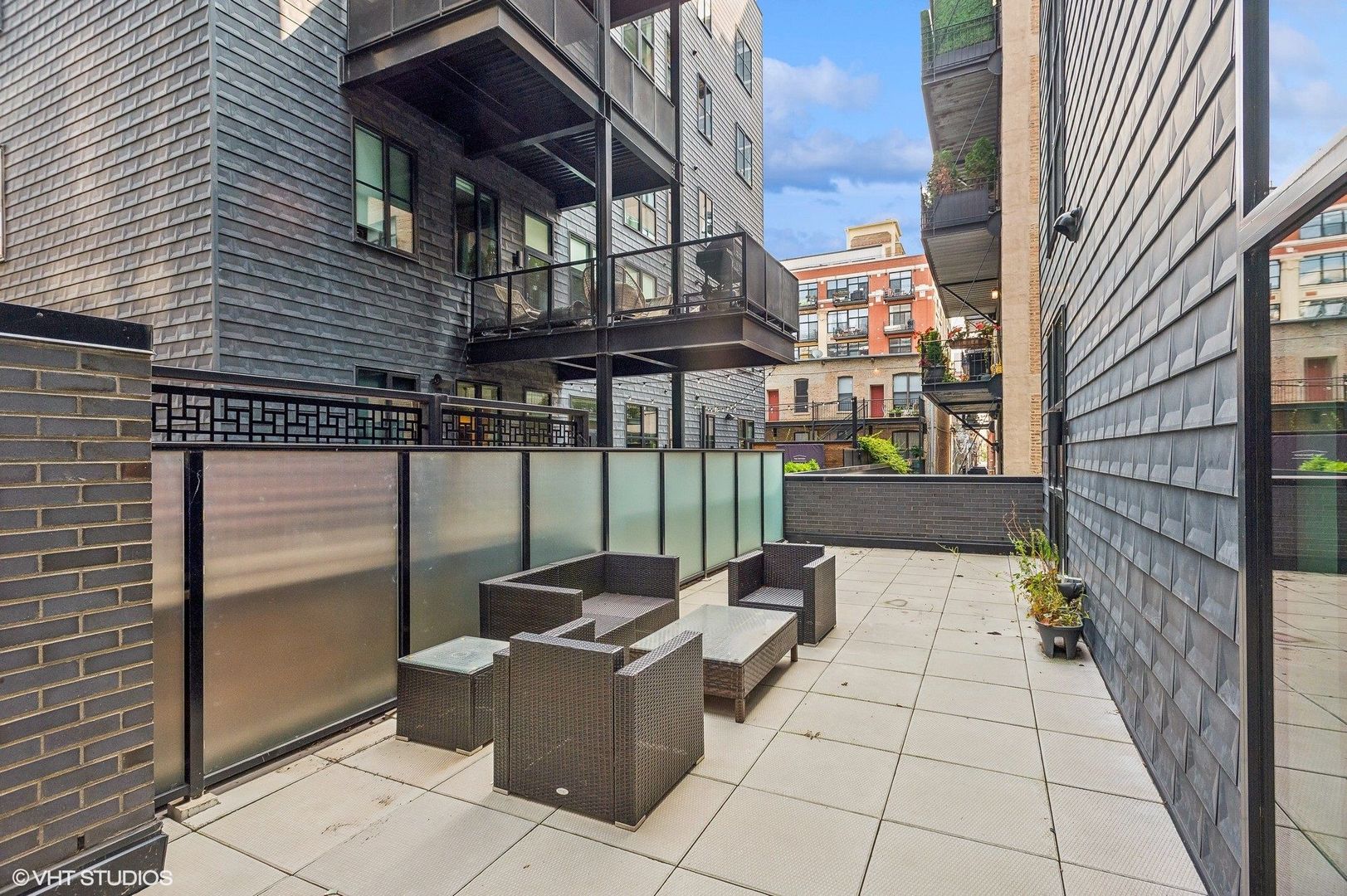 123 South Peoria Street Chicago IL 60607