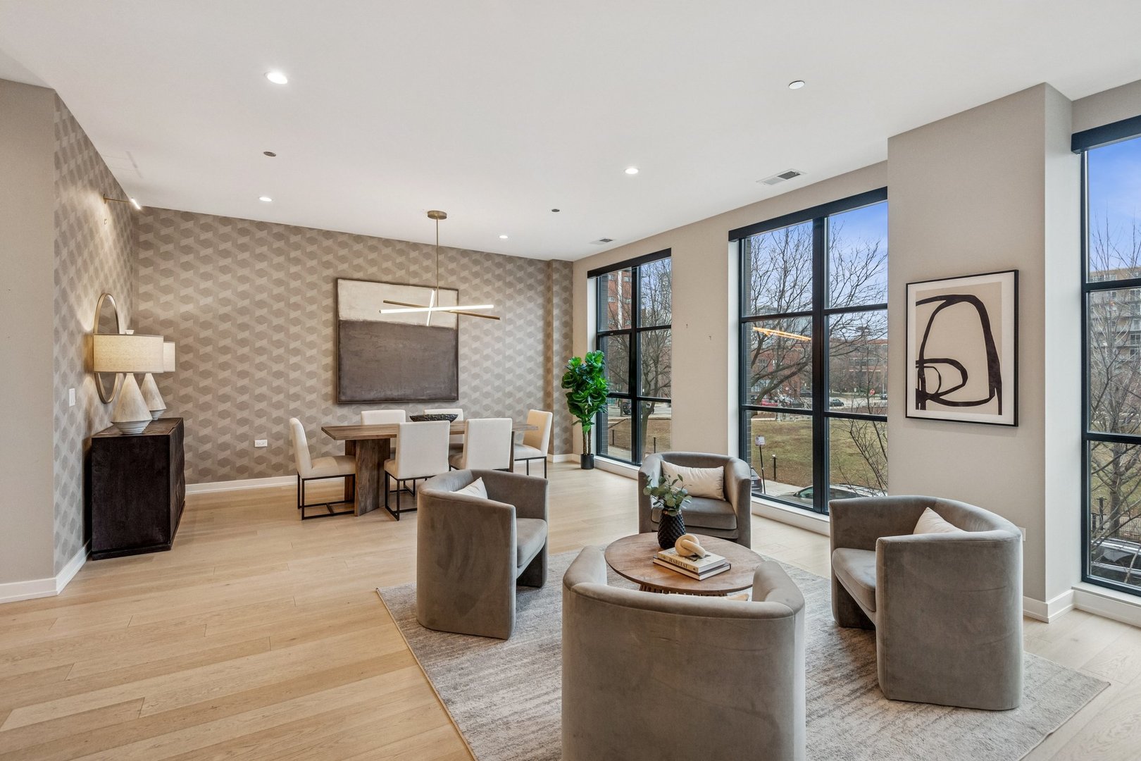 123 South Peoria Street Chicago IL 60607
