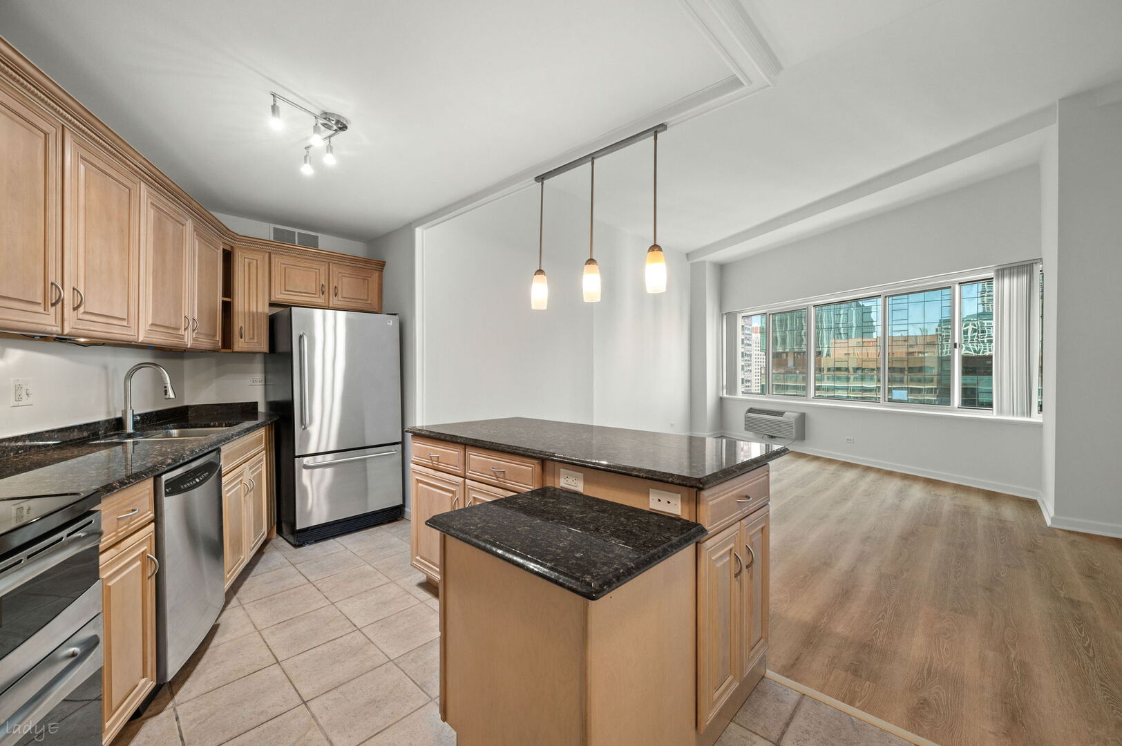 211 East Ohio Street Chicago IL 60611