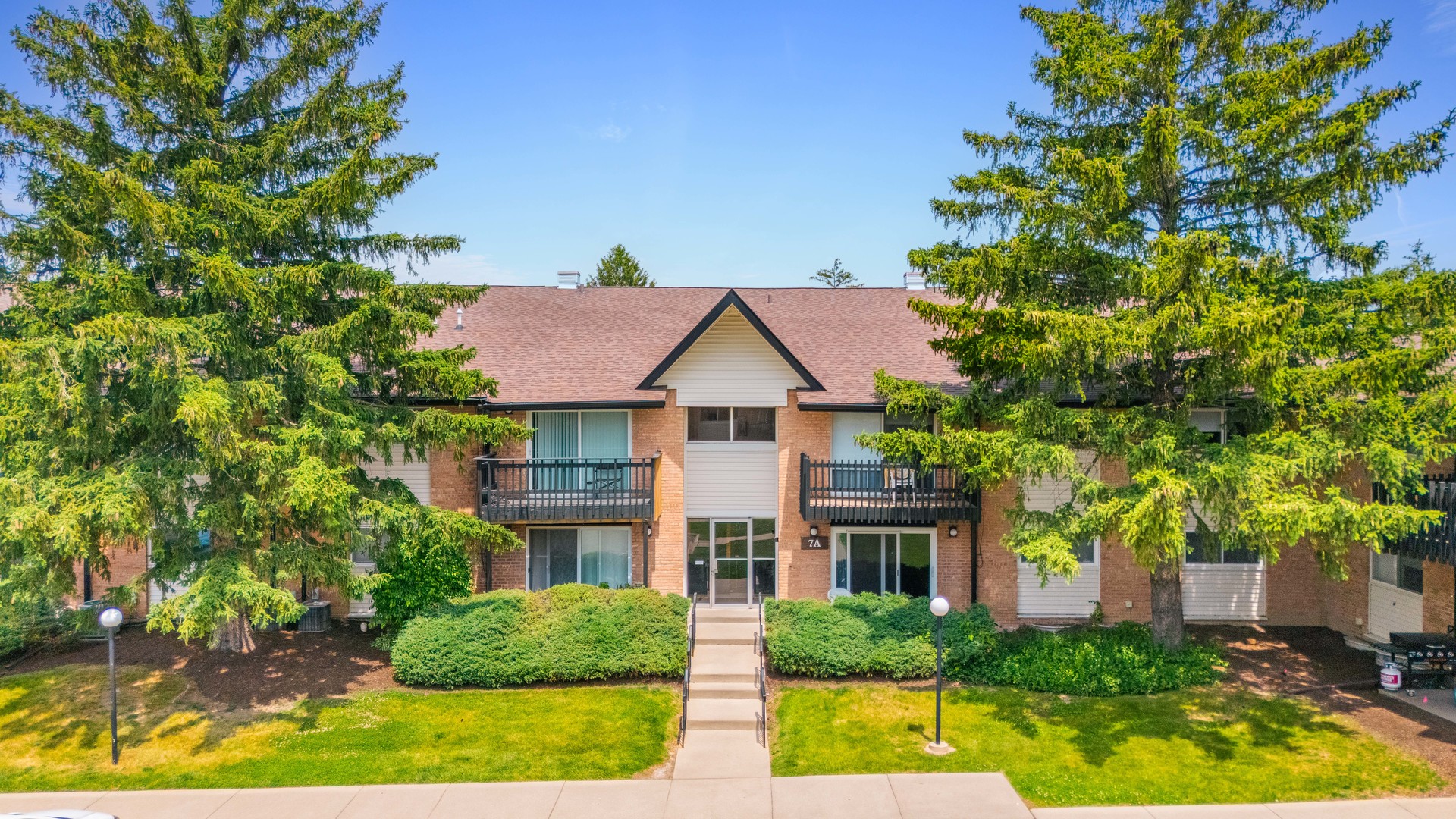 7A Kingery Quarter Willowbrook IL 60527