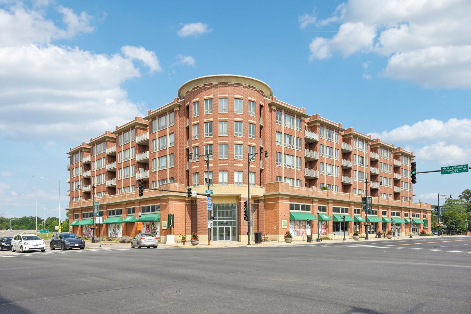 6000 North Cicero Avenue Chicago IL 60646
