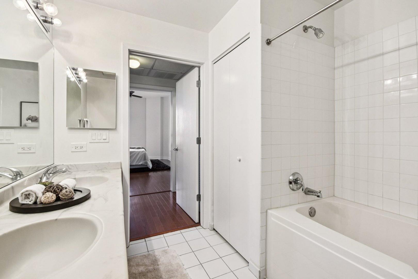 6000 North Cicero Avenue Chicago IL 60646
