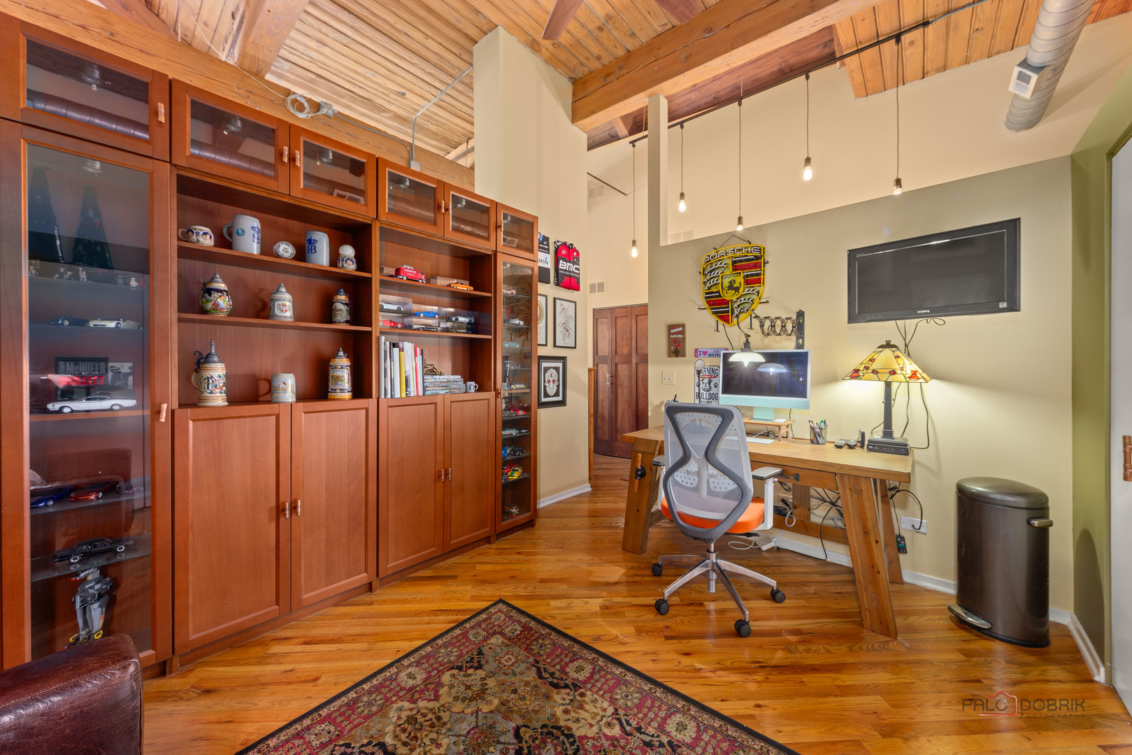 1801 West Larchmont Avenue Chicago IL 60613