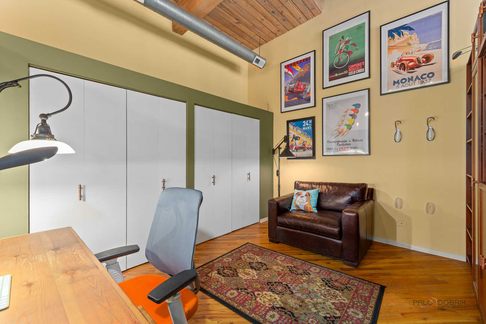1801 West Larchmont Avenue Chicago IL 60613
