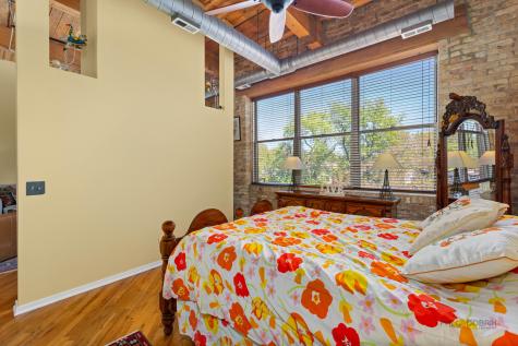 1801 West Larchmont Avenue Chicago IL 60613