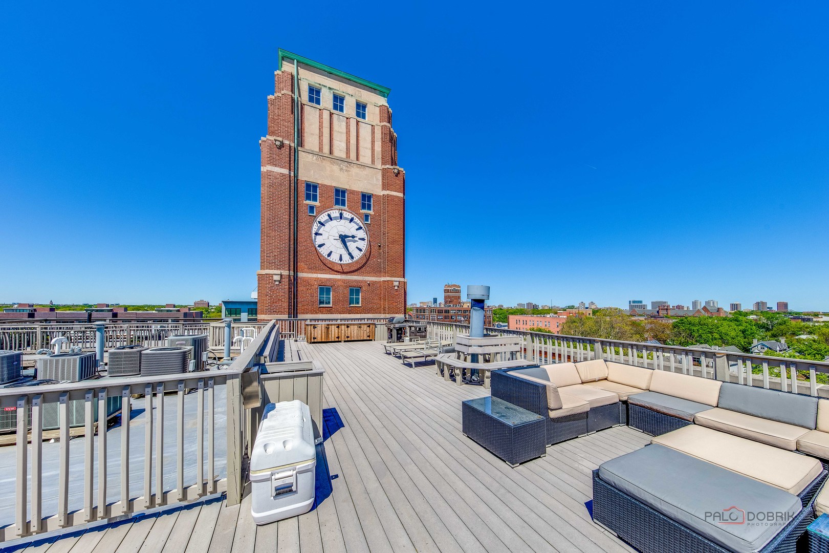 1801 West Larchmont Avenue Chicago IL 60613