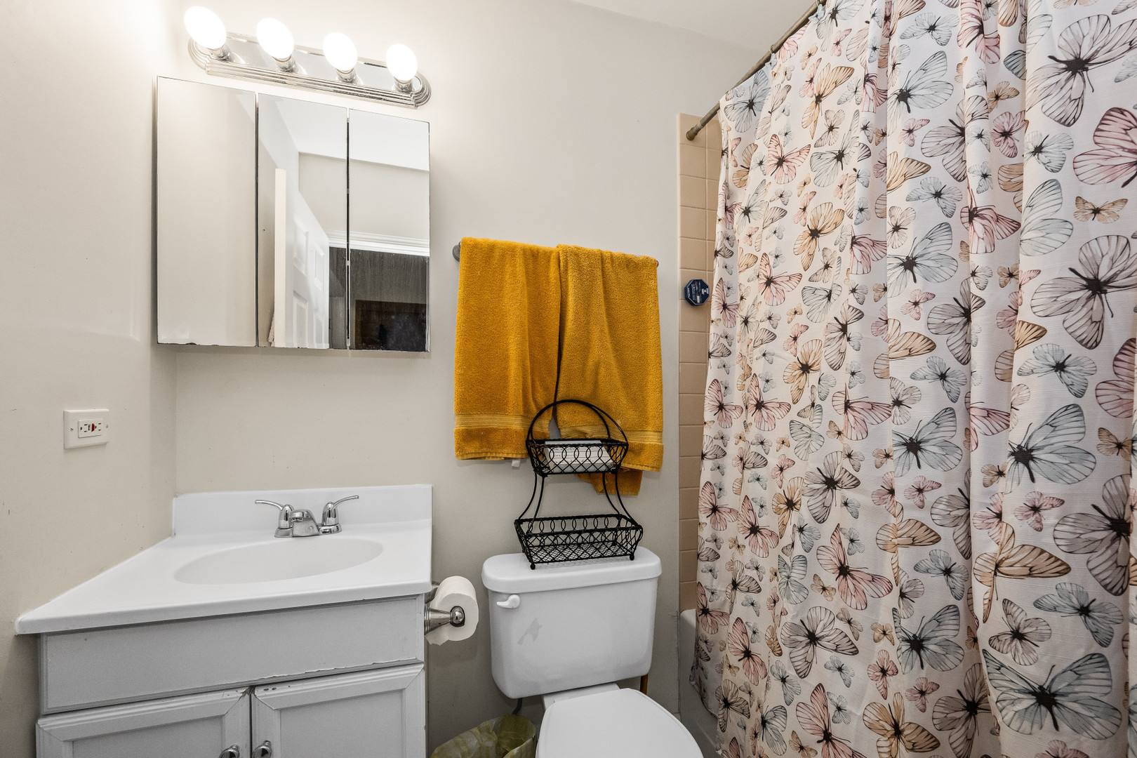 5906 South King Drive Chicago IL 60637
