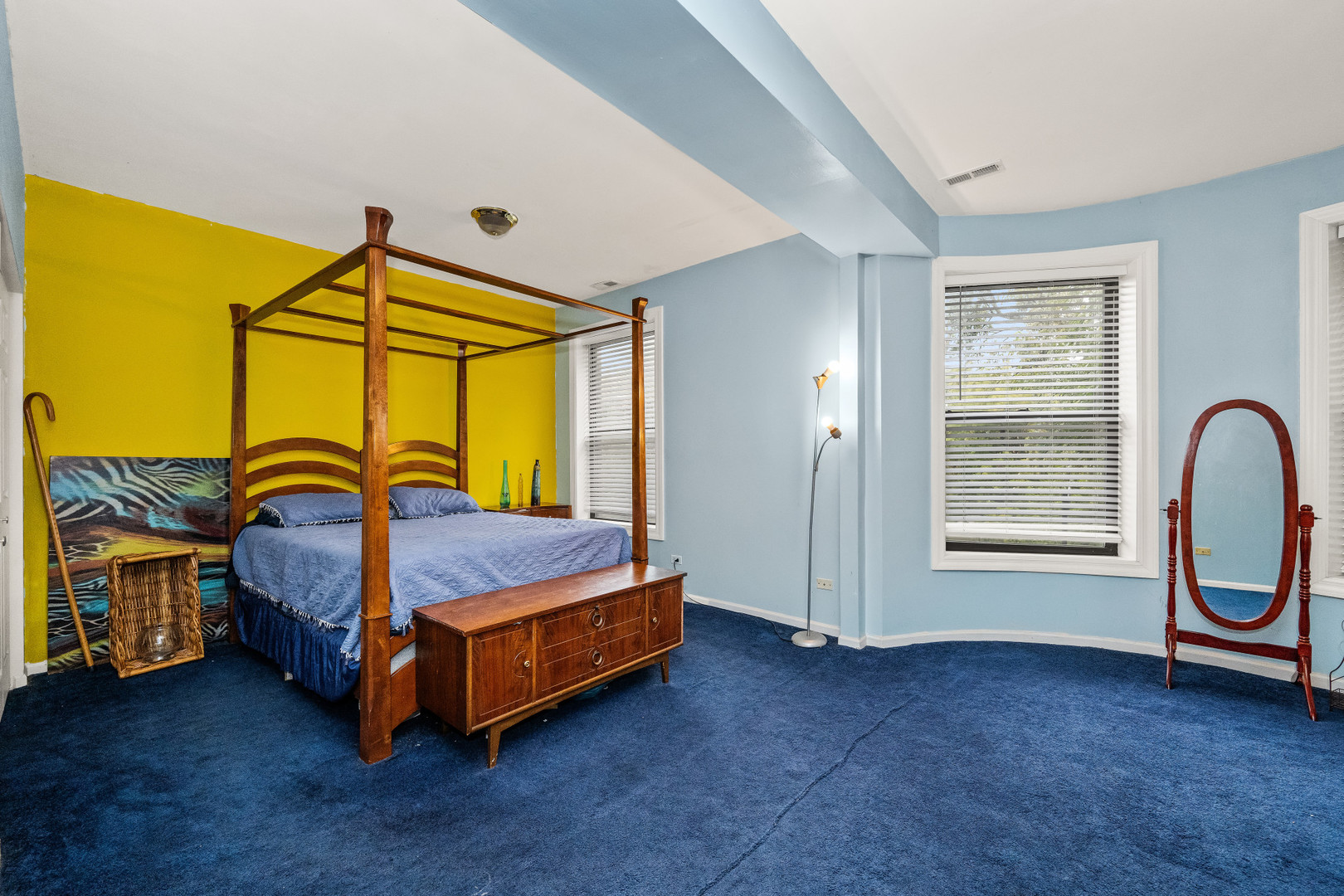 5906 South King Drive Chicago IL 60637