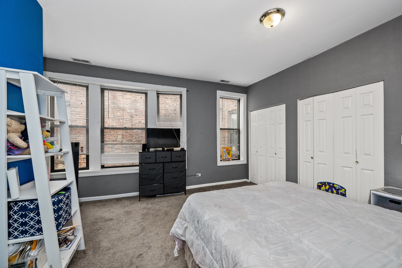 5906 South King Drive Chicago IL 60637
