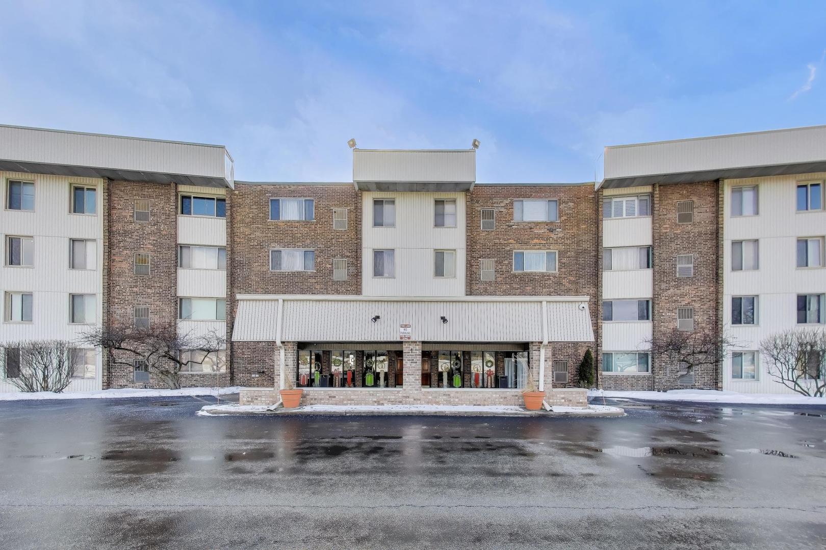 841 North York Street Elmhurst IL 60126