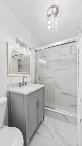 40 East Cedar Street Chicago IL 60611
