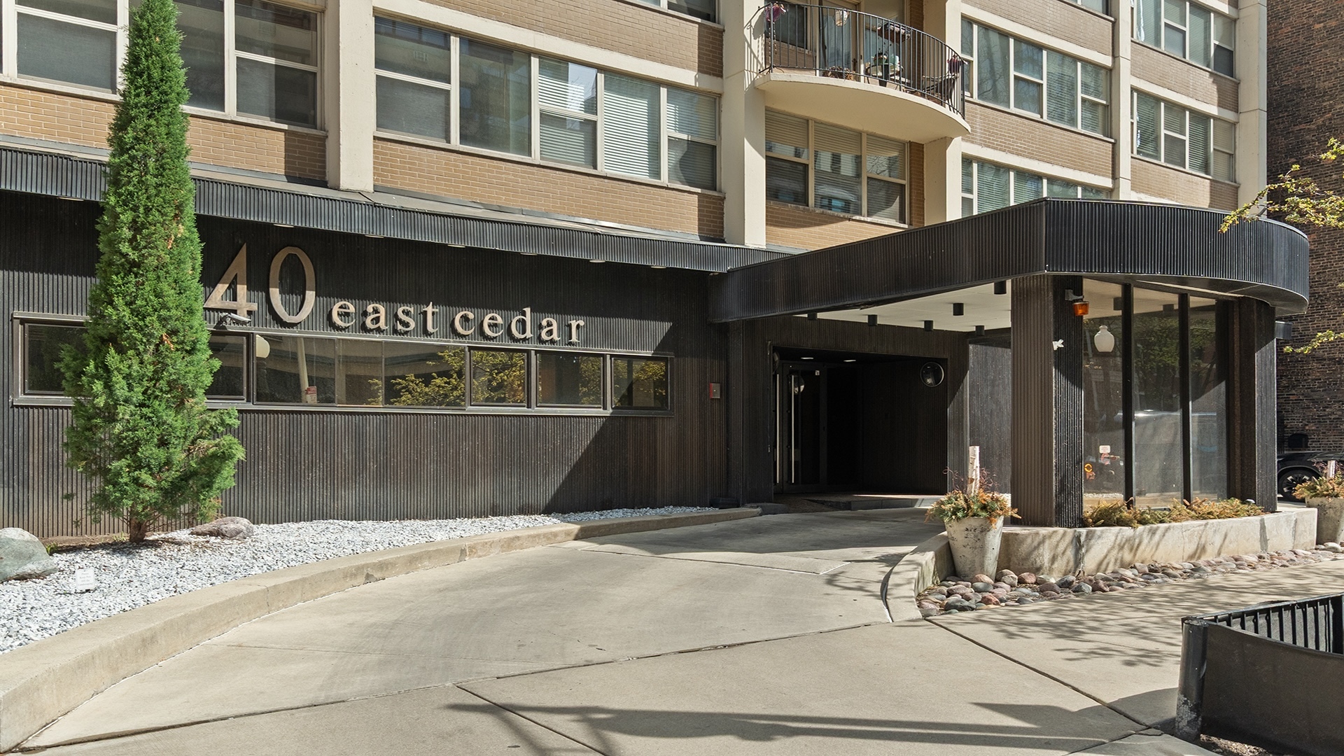 40 East Cedar Street Chicago IL 60611