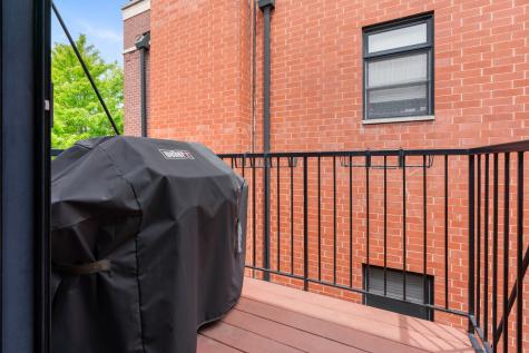 929 West George Street Chicago IL 60657