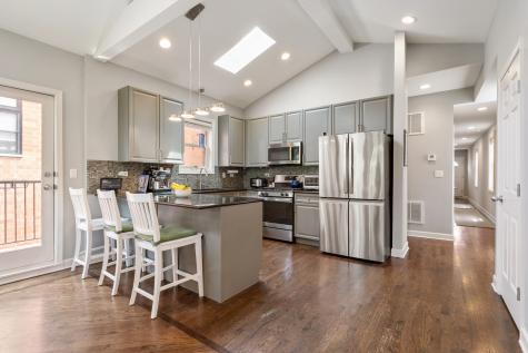 929 West George Street Chicago IL 60657