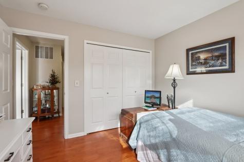 1279 Merrimack Court Crystal Lake IL 60014