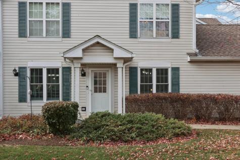 1279 Merrimack Court Crystal Lake IL 60014