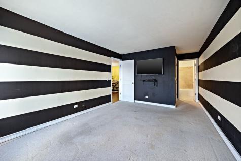 1425 Sandpebble Drive Wheeling IL 60090