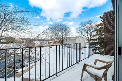 1425 Sandpebble Drive Wheeling IL 60090