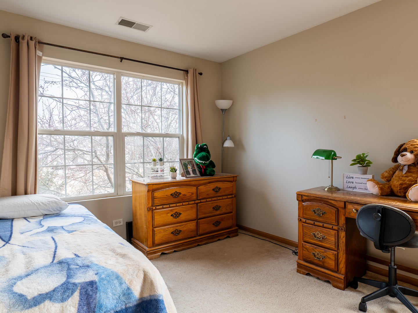 2333 Stoughton Circle Aurora IL 60502