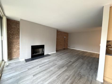 6010 Oakwood Drive Lisle IL 60532