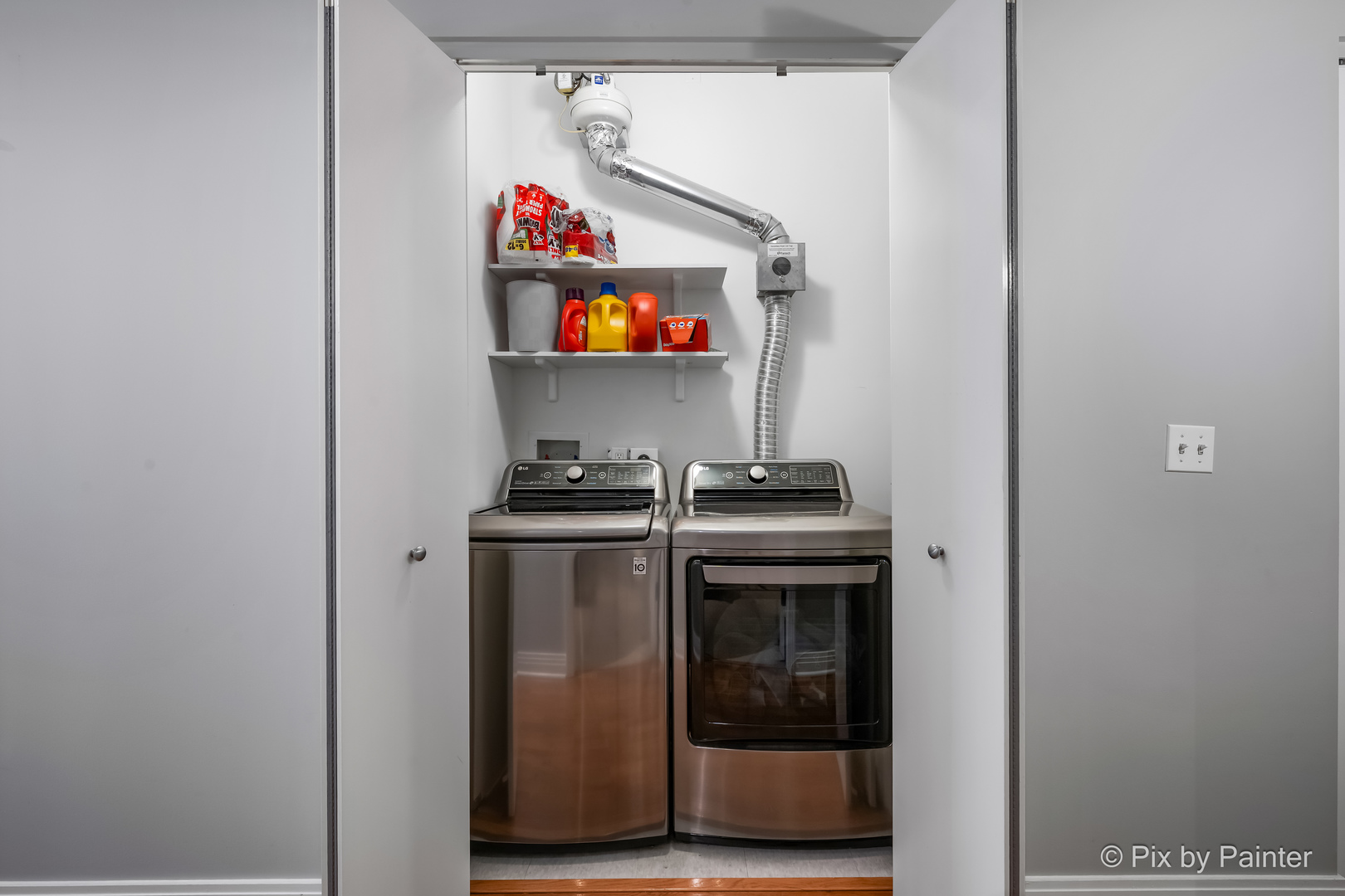 565 West Quincy Street Chicago IL 60661