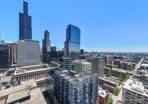 565 West Quincy Street Chicago IL 60661