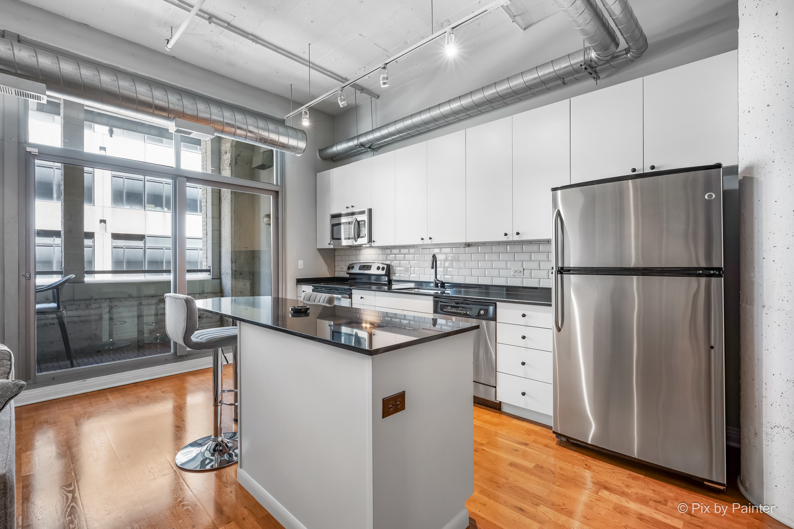 565 West Quincy Street Chicago IL 60661