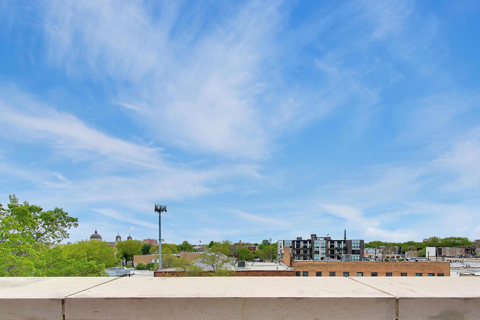4743 North Clark Street Chicago IL 60640