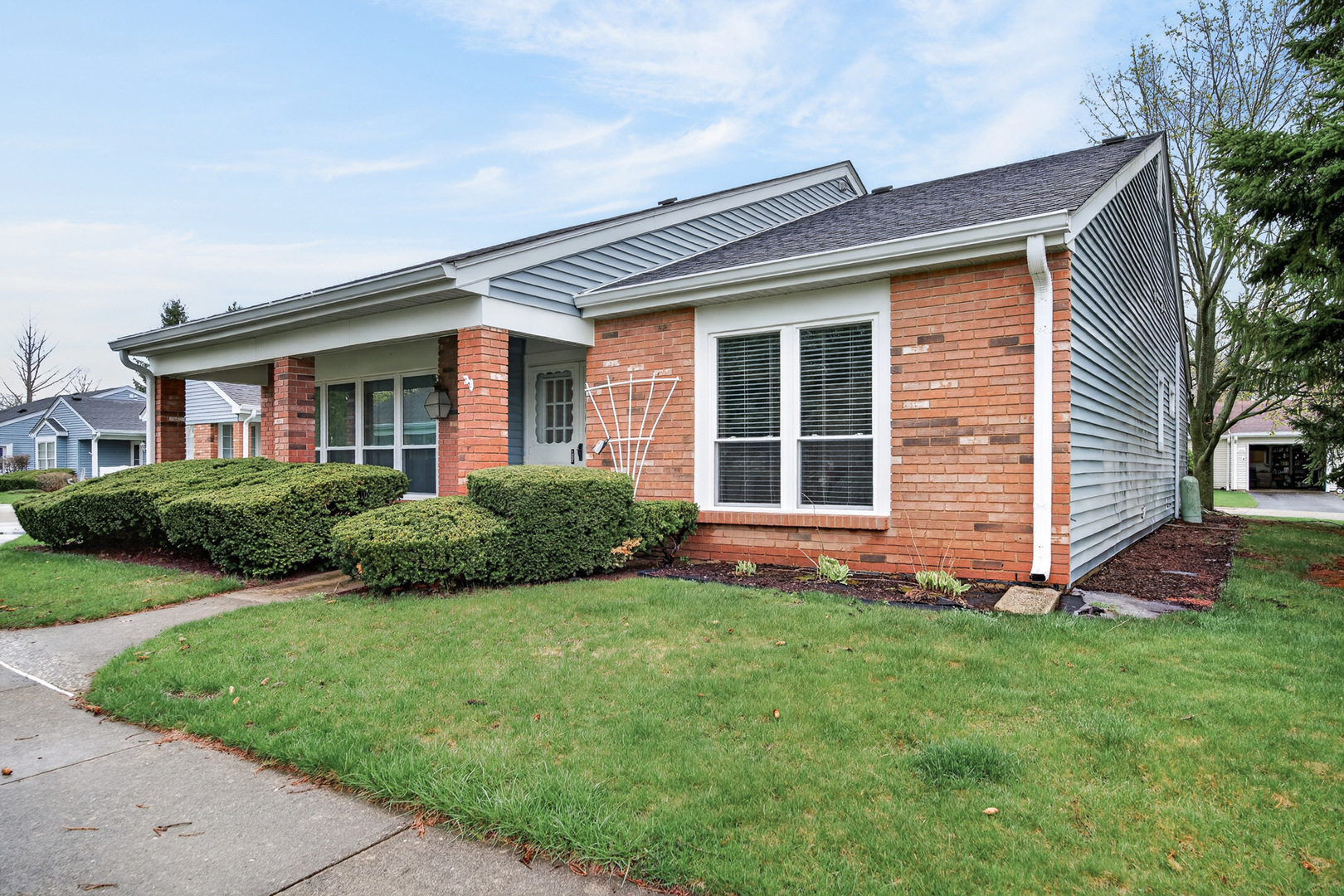 7225 Oxford Circle Fox Lake IL 60020