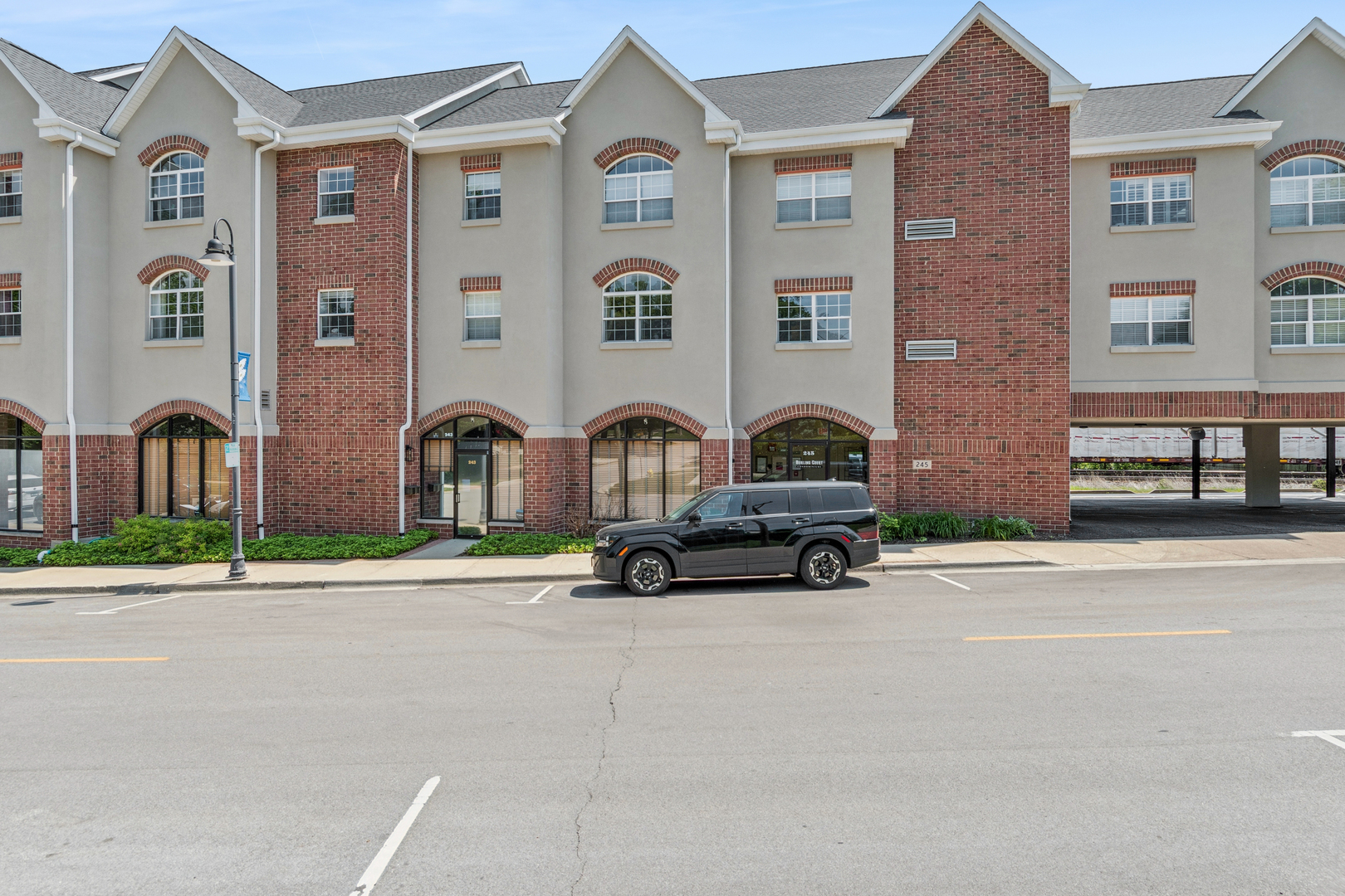 245 Burlington Avenue Clarendon Hills IL 60514