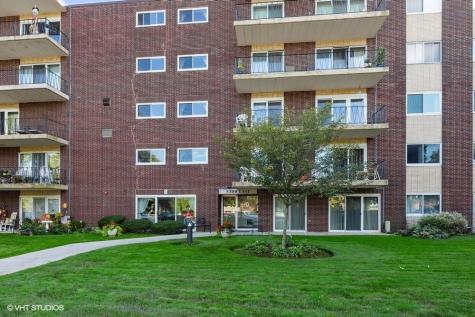 5300 Walnut Avenue Downers Grove IL 60515