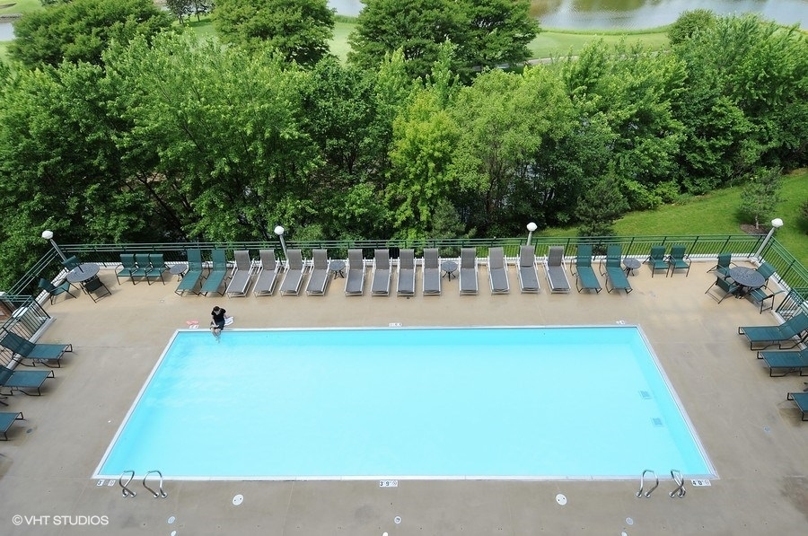 6420 Double Eagle Drive Woodridge IL 60517