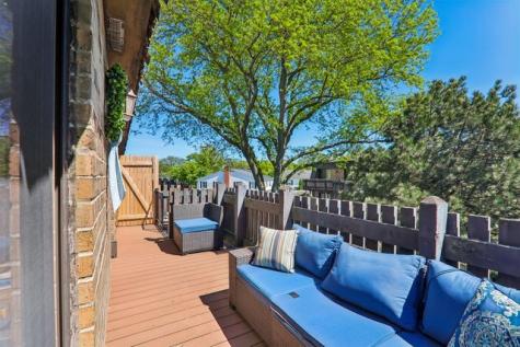 1712 Northfield Square Northfield IL 60093