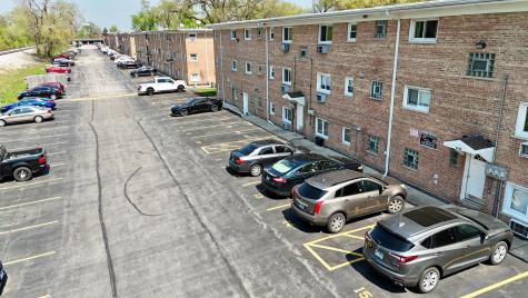 6910 West 109th Street Worth IL 60482