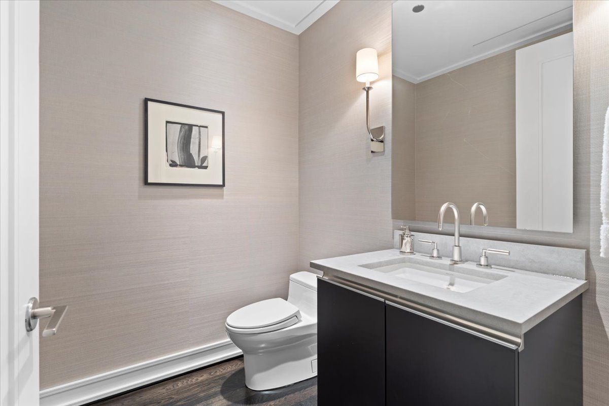 77 East Walton Street Chicago IL 60611