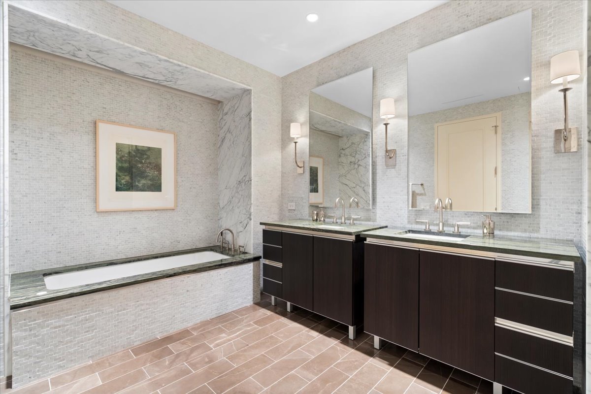 77 East Walton Street Chicago IL 60611