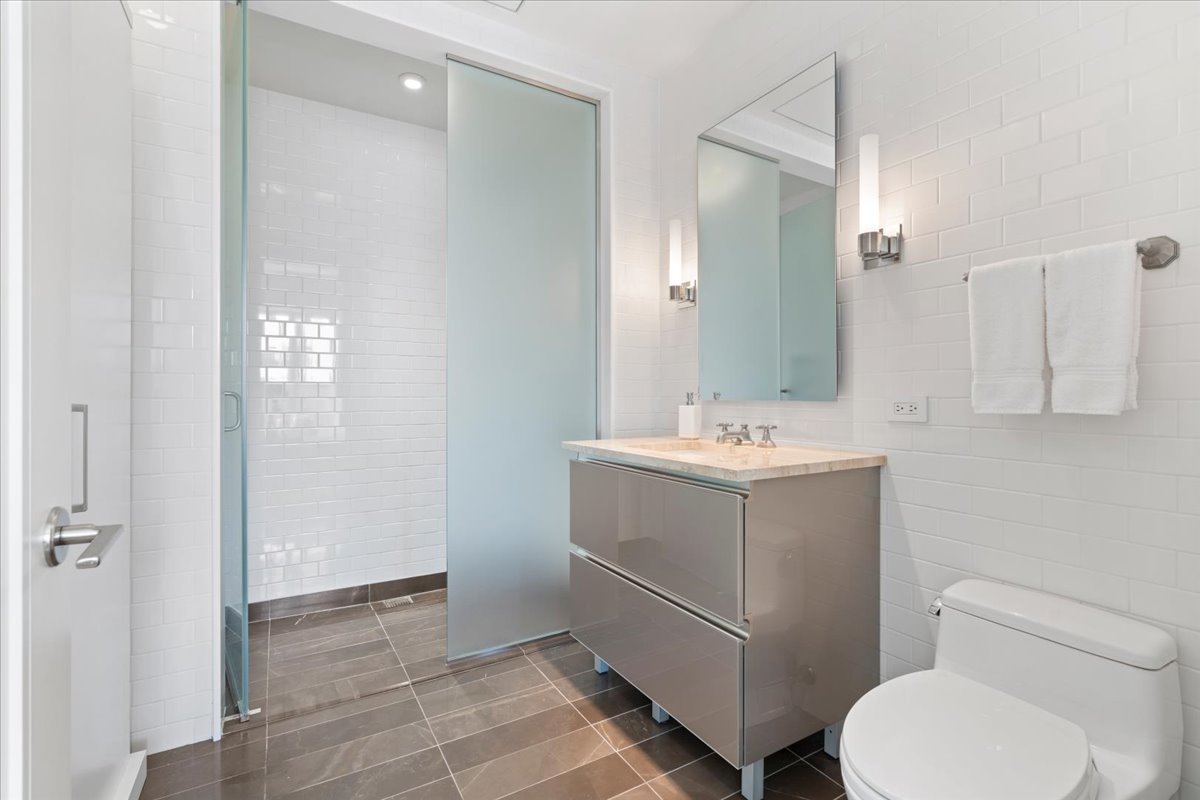 77 East Walton Street Chicago IL 60611