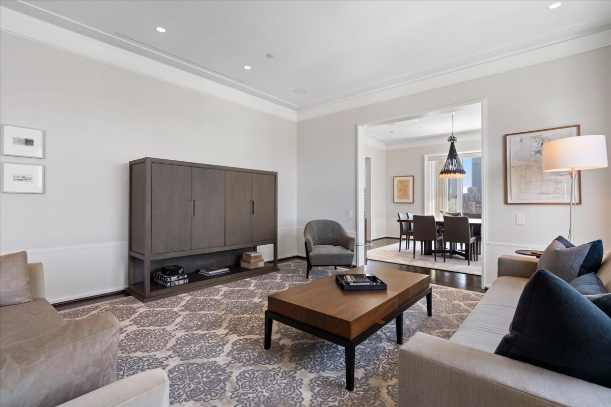 77 East Walton Street Chicago IL 60611