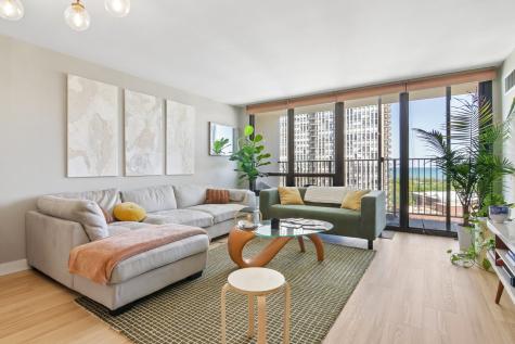 1636 North Wells Street Chicago IL 60614