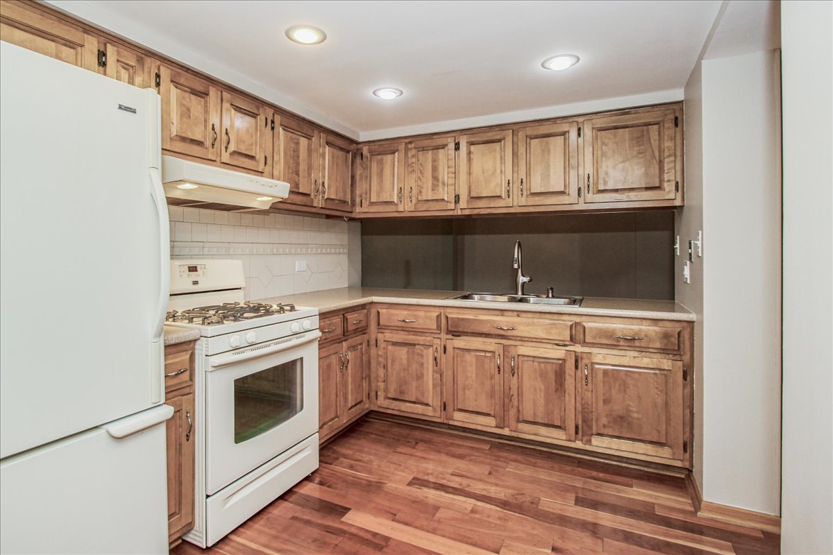 212 West Saint Charles Road Lombard IL 60148