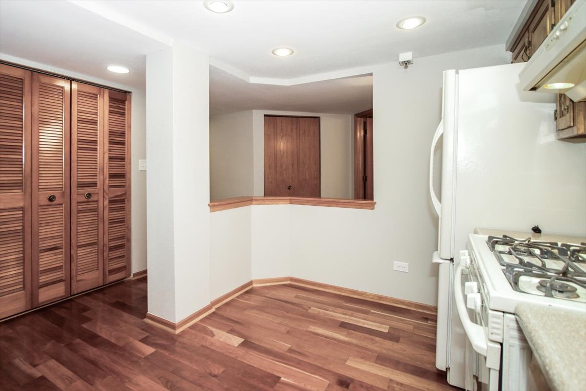 212 West Saint Charles Road Lombard IL 60148