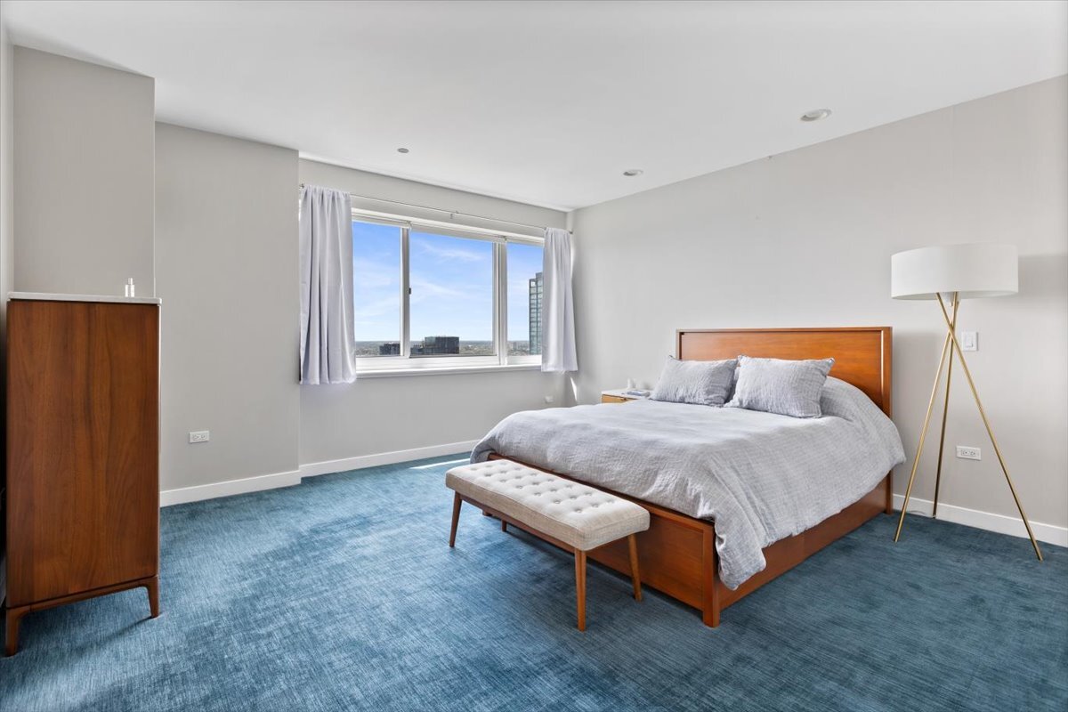 737 West Washington Boulevard Chicago IL 60661