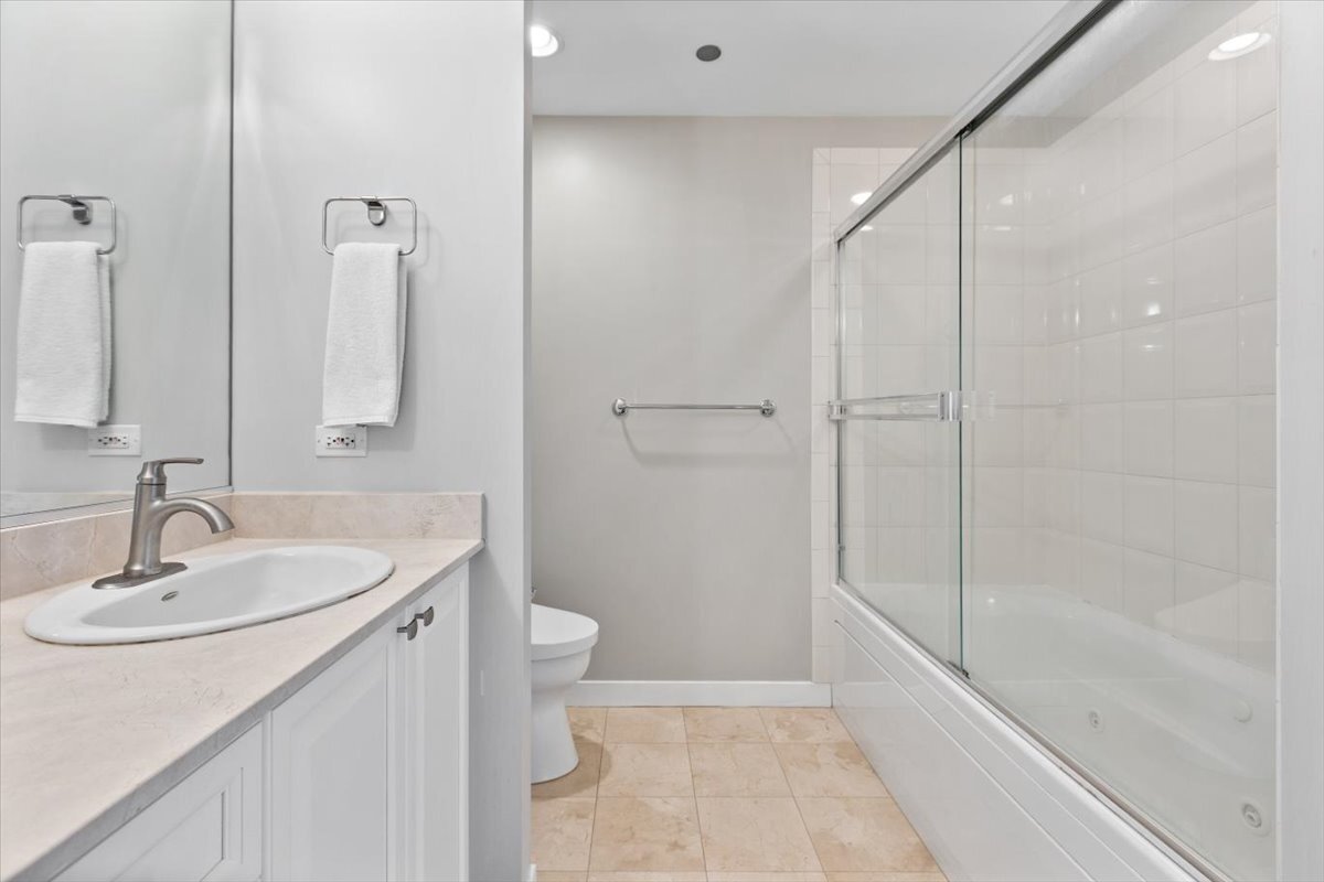 737 West Washington Boulevard Chicago IL 60661