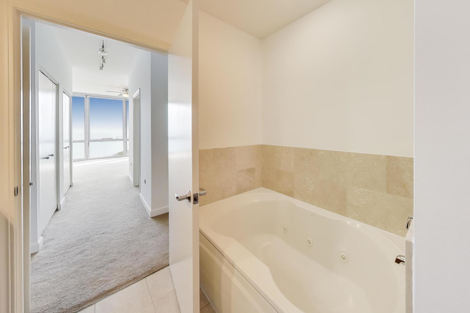 1211 South Prairie Avenue Chicago IL 60605