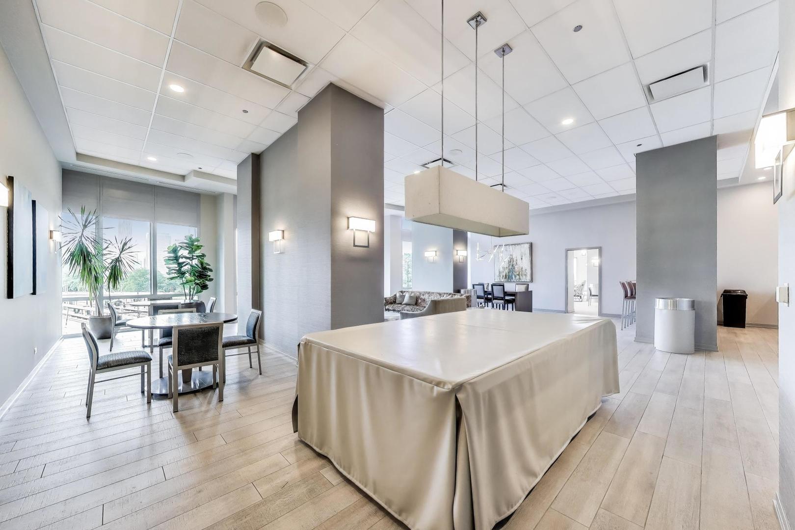 1211 South Prairie Avenue Chicago IL 60605