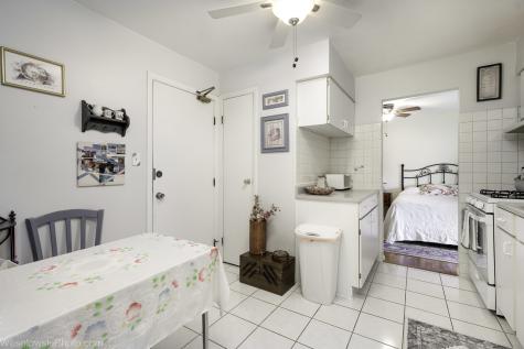 9209 Potter Road Des Plaines IL 60016